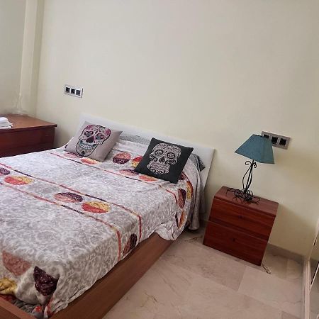 Appartement Casa Ideal Familias Y Grupos Con Balcones Exterior Soleada Patios Cerca Alhambra, Sierra Nevada, Rio Genil, Lancha Del Genil, Parque Llano Y Reloj Del Sol Con Barbacoas, Campo De Futbol, Circuito Gimnasia à Grenade Extérieur photo