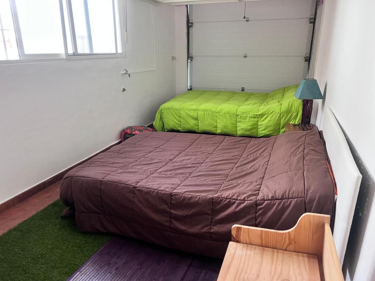 Appartement Casa Ideal Familias Y Grupos Con Balcones Exterior Soleada Patios Cerca Alhambra, Sierra Nevada, Rio Genil, Lancha Del Genil, Parque Llano Y Reloj Del Sol Con Barbacoas, Campo De Futbol, Circuito Gimnasia à Grenade Extérieur photo