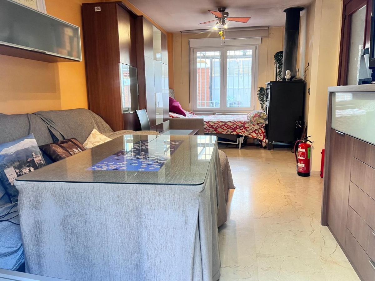 Appartement Casa Ideal Familias Y Grupos Con Balcones Exterior Soleada Patios Cerca Alhambra, Sierra Nevada, Rio Genil, Lancha Del Genil, Parque Llano Y Reloj Del Sol Con Barbacoas, Campo De Futbol, Circuito Gimnasia à Grenade Extérieur photo