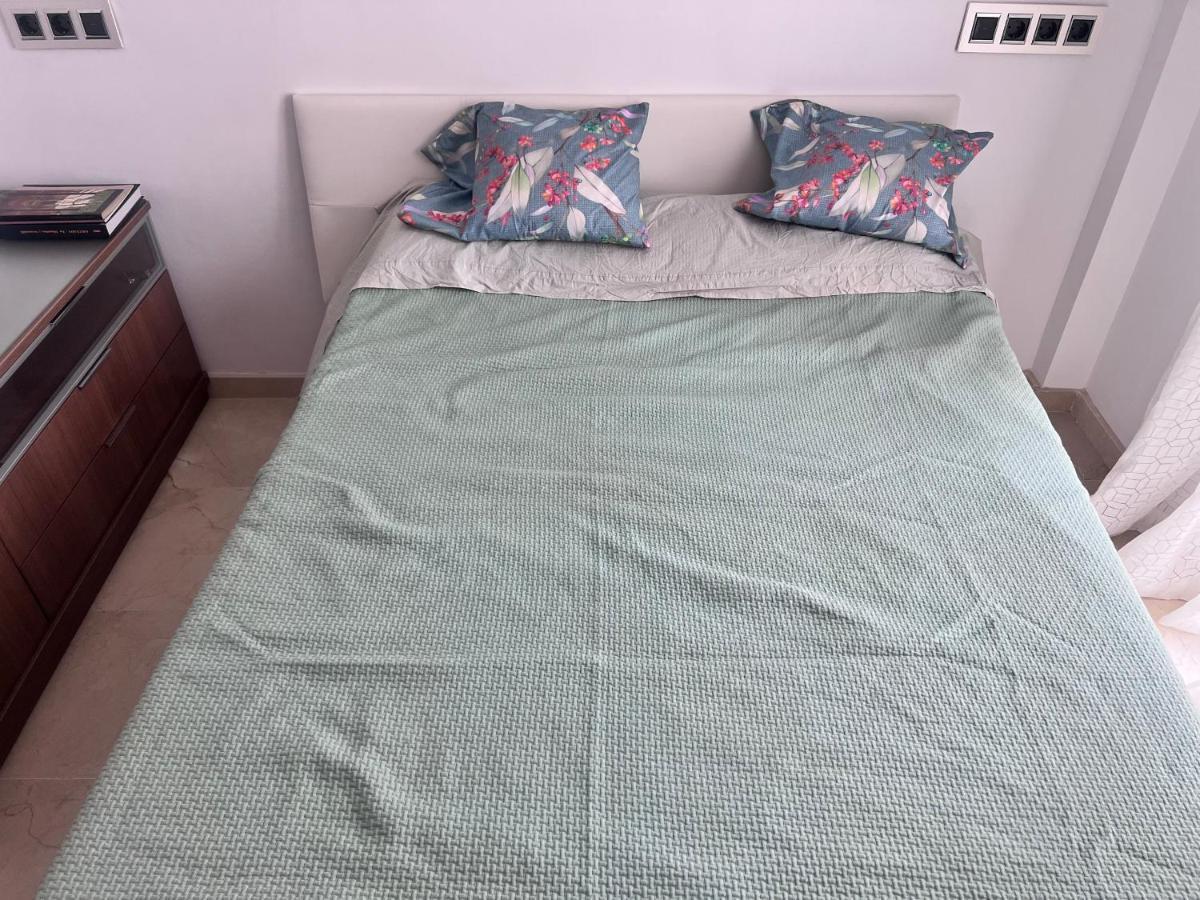 Appartement Casa Ideal Familias Y Grupos Con Balcones Exterior Soleada Patios Cerca Alhambra, Sierra Nevada, Rio Genil, Lancha Del Genil, Parque Llano Y Reloj Del Sol Con Barbacoas, Campo De Futbol, Circuito Gimnasia à Grenade Extérieur photo