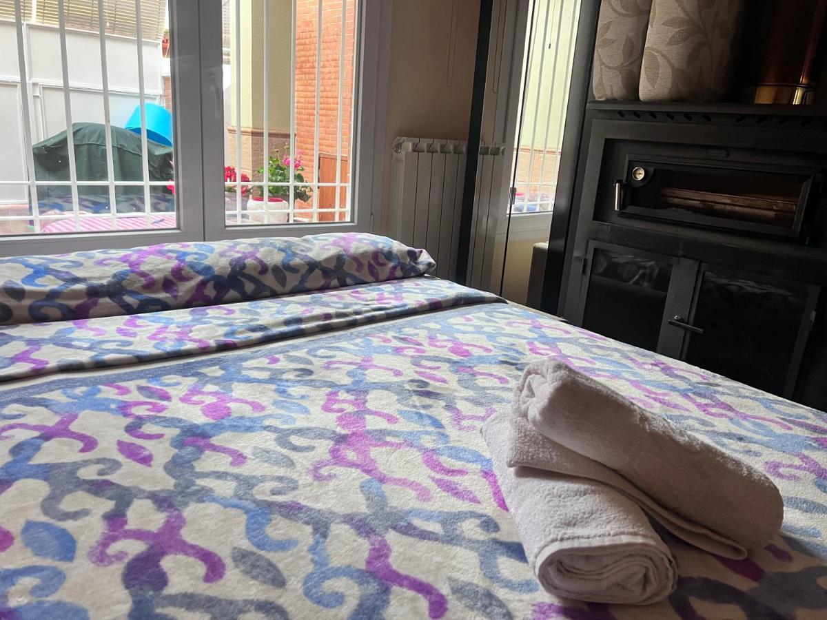 Appartement Casa Ideal Familias Y Grupos Con Balcones Exterior Soleada Patios Cerca Alhambra, Sierra Nevada, Rio Genil, Lancha Del Genil, Parque Llano Y Reloj Del Sol Con Barbacoas, Campo De Futbol, Circuito Gimnasia à Grenade Extérieur photo